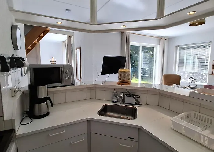 De Korre 4 Mit Privatem Garten Und Terrasse By Interhome Callantsoog